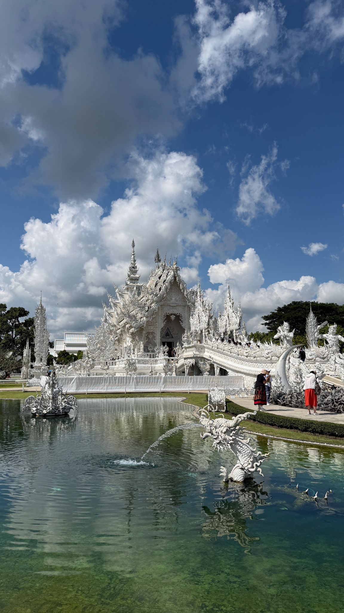 清萊3色寺 白廟+藍廟+紅廟觀音+Singha Park 一天團|包接送+午餐 (JM007)