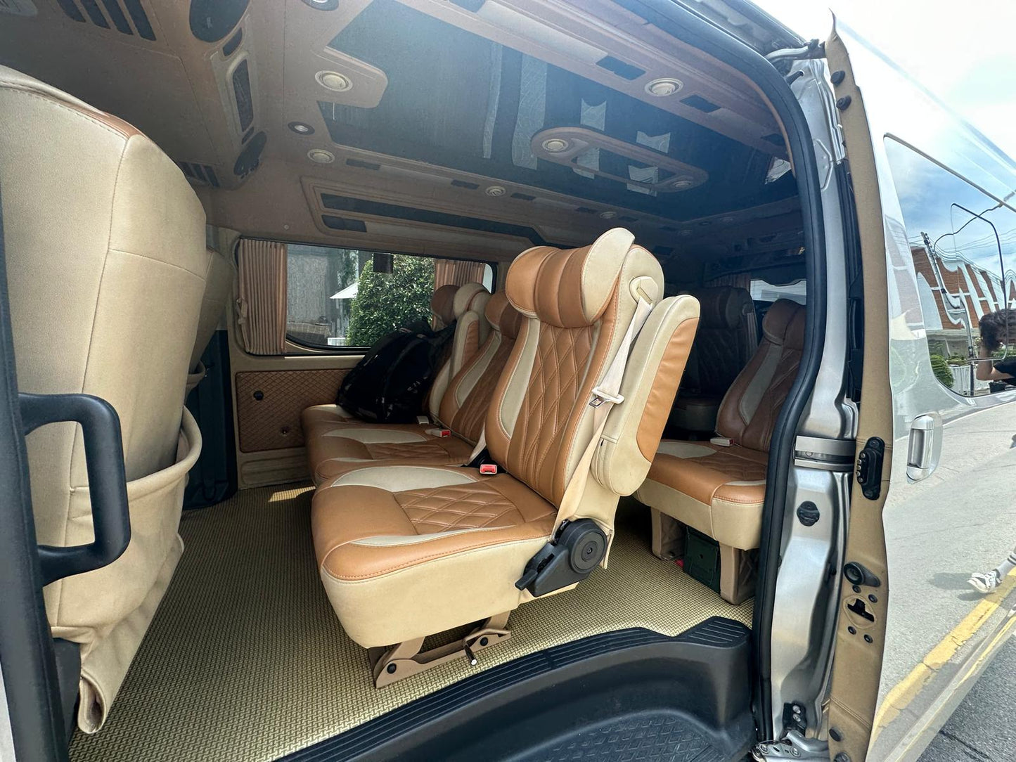 清邁 包車 VIP VAN